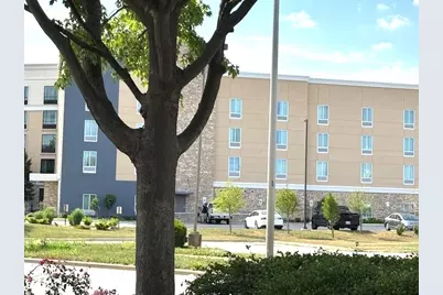 3625 Rock Creek Boulevard, Joliet, IL 60431 - Photo 24