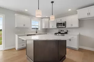 21 Meadow Dr, Monticello, IL 61856 - Photo 14