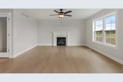 21 Meadow Drive, Monticello, IL 61856 - Photo 10