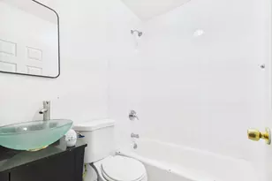 2933 W Wilcox St, Chicago, IL 60612 - Photo 20