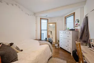 1753 W Cornelia Ave, Chicago, IL 60657 - Photo 8