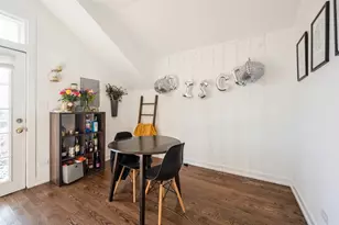 1753 W Cornelia Ave, Chicago, IL 60657 - Photo 6