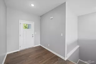 3428 Comstock Ave, Dekalb, IL 60115 - Photo 6