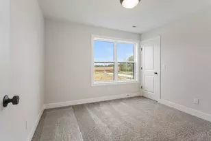 25 Meadow Dr, Monticello, IL 61856 - Photo 34