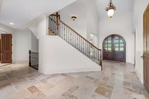 6918 Inverway Dr, Lakewood, IL 60014 - Photo 10