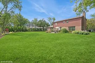 375 Sunset Dr, Northfield, IL 60093 - Photo 28