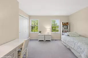 375 Sunset Dr, Northfield, IL 60093 - Photo 16