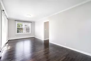 7700 Garden Ln, Justice, IL 60458 - Photo 4