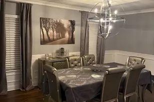 8034 S Clyde Ave, Chicago, IL 60617 - Photo 2