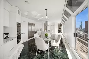 950 N Michigan Ave, Chicago, IL 60611 - Photo 20