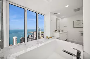 950 N Michigan Ave, Chicago, IL 60611 - Photo 32