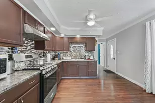 1226 Low St, Bloomington, IL 61701 - Photo 12