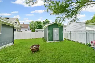 1226 Low St, Bloomington, IL 61701 - Photo 30