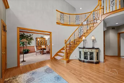 36 Oak Bluff Court, Naperville, IL 60565 - Photo 2