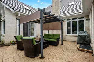 36 Oak Bluff Ct, Naperville, IL 60565 - Photo 32