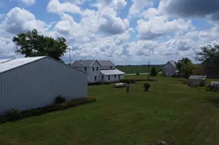 2371 N 3100 East Rd, Donovan, IL 60931 - Photo 12