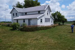 2371 N 3100 East Rd, Donovan, IL 60931 - Photo 4