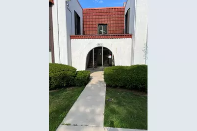 743 E Fullerton Avenue #103, Glendale Heights, IL 60139 - Photo 1