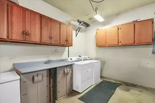 210 N Prospect Ave, Savoy, IL 61874 - Photo 24