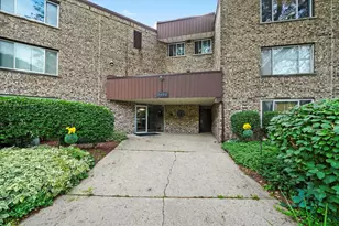 2600 Brookwood Way, Rolling Meadows, IL 60008 - Photo 1