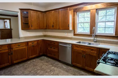 224 N Maple Street, Gilman, IL 60938 - Photo 8