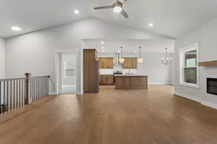 1 Forest Ct, Monticello, IL 61856 - Photo 6