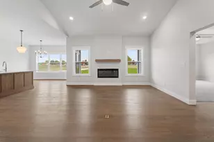 1 Forest Ct, Monticello, IL 61856 - Photo 6