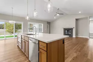 4 Forest Dr, Monticello, IL 61856 - Photo 10