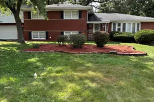 2716 Chariot Ln, Olympia Fields, IL 60461 - Photo 1