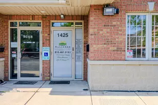 1425 Essington Rd, Joliet, IL 60435 - Photo 12