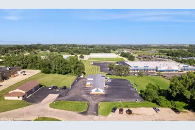 731 Midwest Court, Freeport, IL 61032 - Photo 40