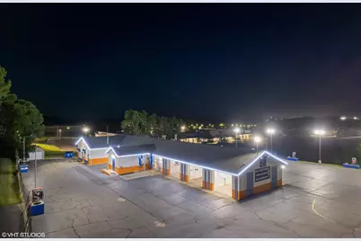 731 Midwest Court, Freeport, IL 61032 - Photo 8