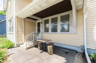 637/639 E Wilson St, Batavia, IL 60510 - Photo 2