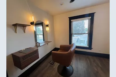 210 N Madison Street, Woodstock, IL 60098 - Photo 8