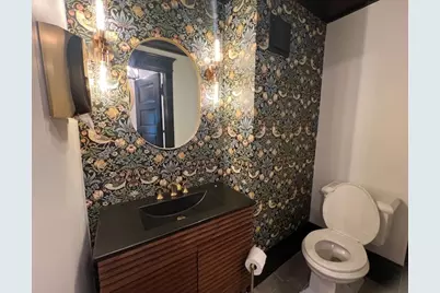 210 N Madison Street, Woodstock, IL 60098 - Photo 10