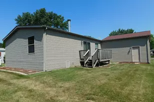 13 Hickory Ln, Sandwich, IL 60548 - Photo 20