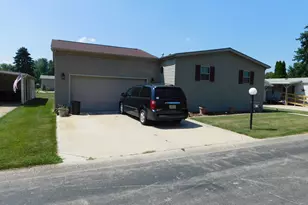 13 Hickory Ln, Sandwich, IL 60548 - Photo 22