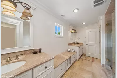 1031 Barrys Court, Lake Forest, IL 60045 - Photo 16