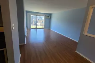 9950 S 84th Terrace, Palos Hills, IL 60465 - Photo 8