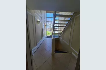 9950 S 84th Terrace #215, Palos Hills, IL 60465 - Photo 4