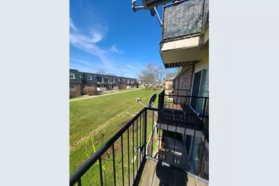 9950 S 84th Terrace #215, Palos Hills, IL 60465 - Photo 10