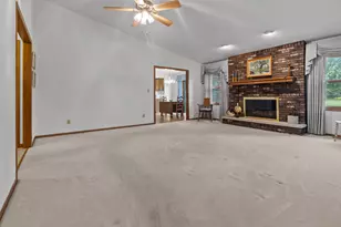 23201 Norma Ln, Harvard, IL 60033 - Photo 4