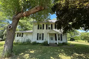 1184 Il Route 10, Monticello, IL 61856 - Photo 2