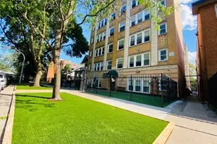 1521 W Sherwin Ave, Chicago, IL 60626 - Photo 1