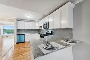 749 E 154th St, South Holland, IL 60473 - Photo 10