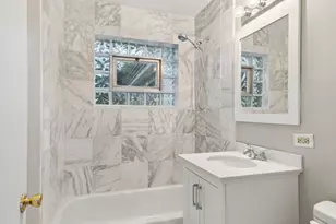 749 E 154th St, South Holland, IL 60473 - Photo 16