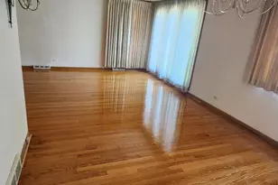 9108 S Euclid Ave, Chicago, IL 60617 - Photo 4