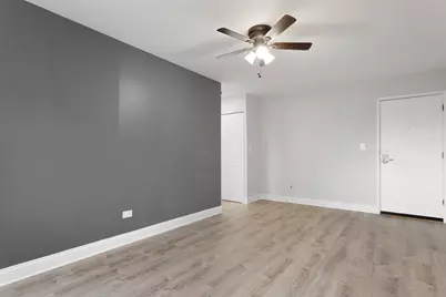 6001 N Kenmore Avenue #310, Chicago, IL 60660 - Photo 4