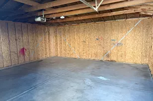 1023 N Elmwood Ave, Waukegan, IL 60085 - Photo 8