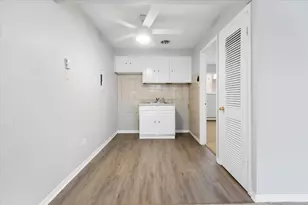 6244 W 64th Pl, Chicago, IL 60638 - Photo 12